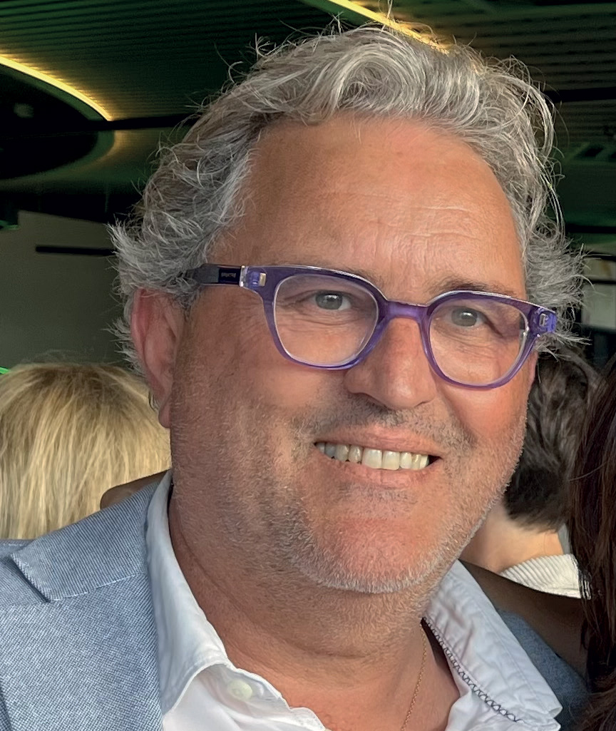 portrait de philippe campa, nouveau directeur général de l'ADT64, agence départementale du tourisme 64 béarn pays basque