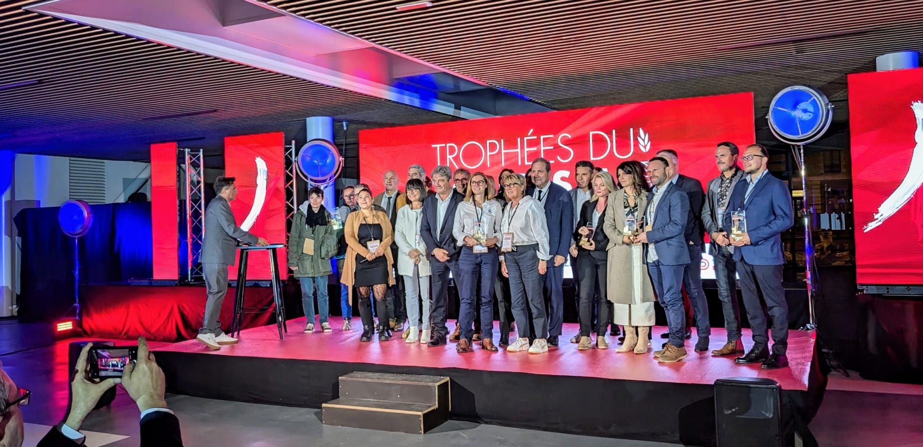 soirée de remise des prix des trophées du tourisme 64, édition 2024, organisée par l'agence départementale du tourisme 64 béarn pays basque, ADT64) et le groupe sud ouest